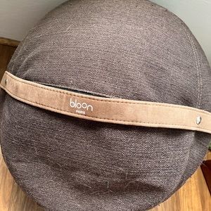 Bloon Paris office sitting ball